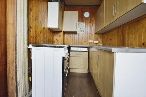 2 bedroom flat for sale, Emma Road, Plaistow, London, E13 0DS