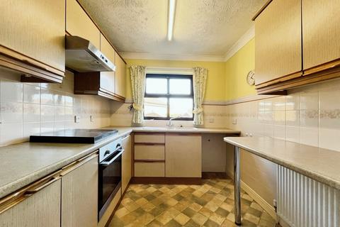 2 bedroom semi-detached bungalow for sale, Glenholme Court, Driffield YO25