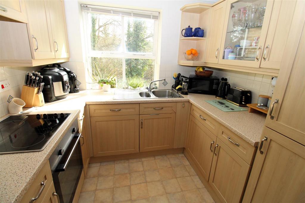 Kitchen.JPG