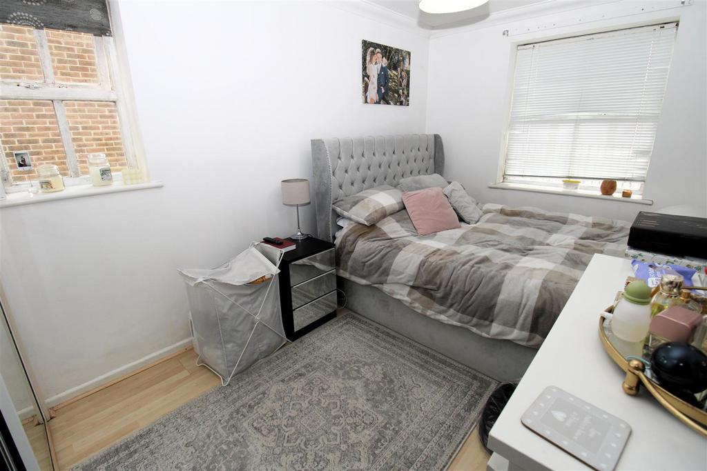 Bed 1.JPG