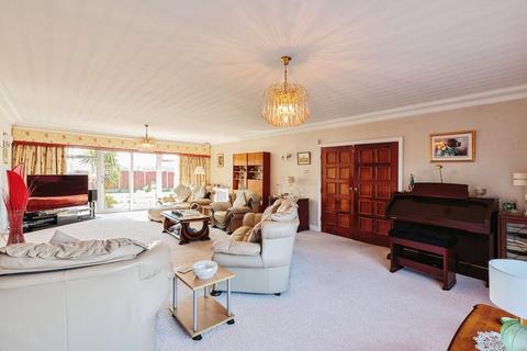 6 bedroom detached house for sale, Larkholme Lane, Fleetwood FY7
