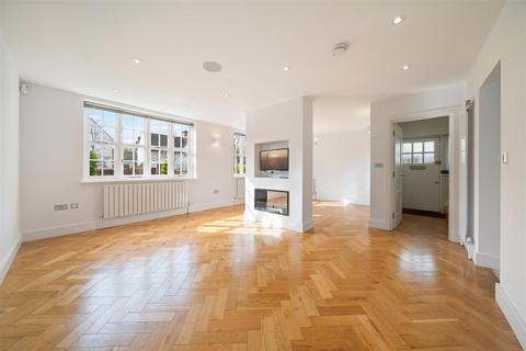 4 bedroom cottage for sale, Temple Fortune Hill, Temple Fortune, London, NW11