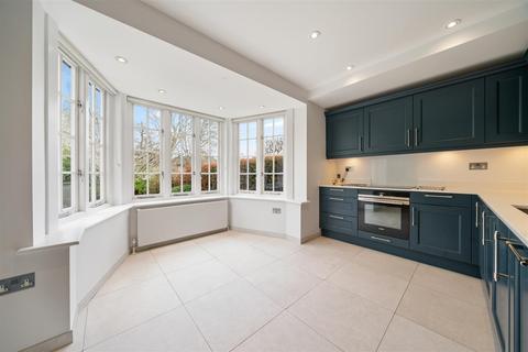 4 bedroom cottage for sale, Temple Fortune Hill, Temple Fortune, London, NW11
