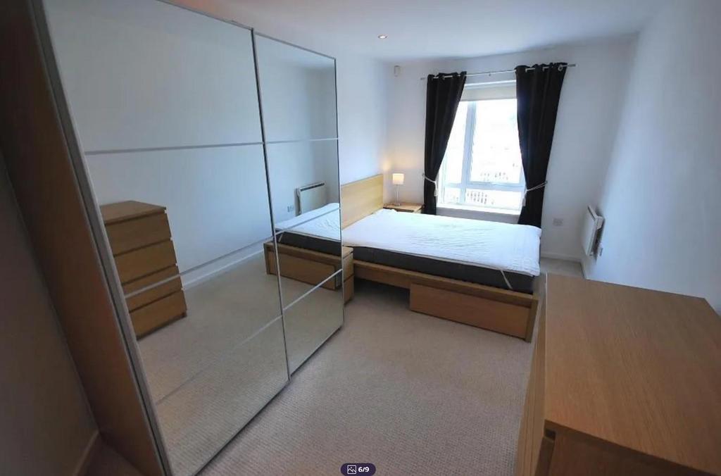 Bed 2.jpg