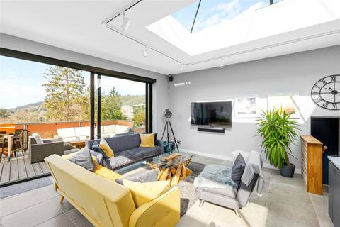 37 Wray Lane, Reigate, RH2 0HU
