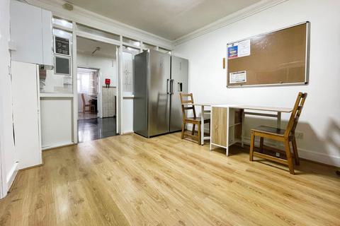 undefined, Ernald Avenue, London E6