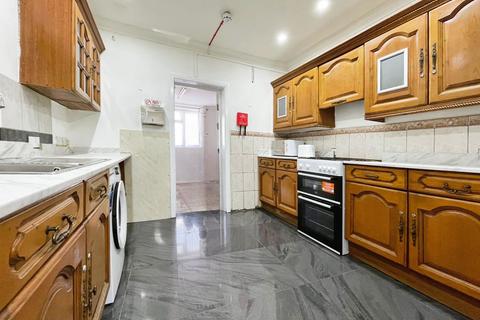 undefined, Ernald Avenue, London E6