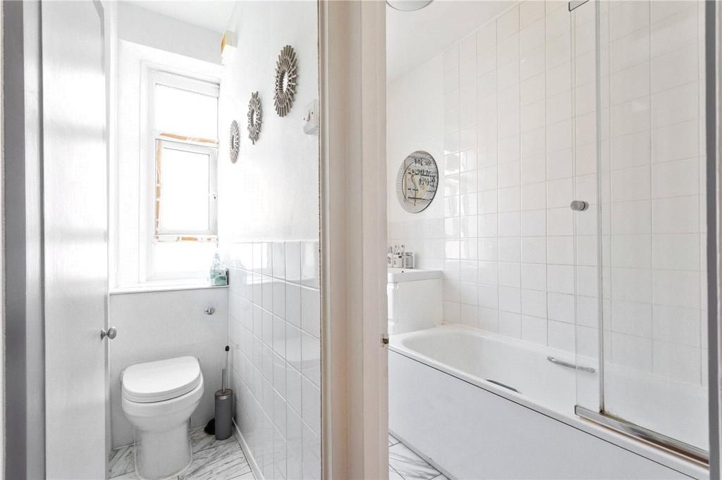 Bathroom + Wc
