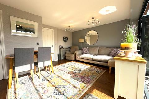 4 Wildacre Drive, Northampton, NN3 9GB