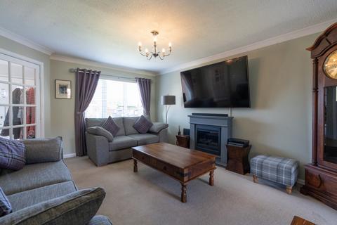 12 Ashton Gardens, Gartcosh, Glasgow, G69 8EF