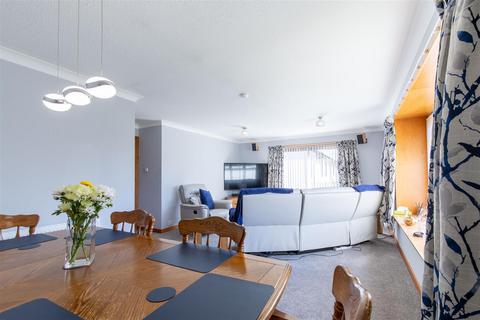 5 Broom Hill, Ballinluig, Pitlochry, PH9 0PN