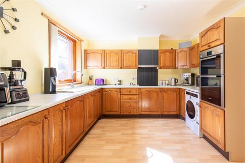 5 Broom Hill, Ballinluig, Pitlochry, PH9 0PN