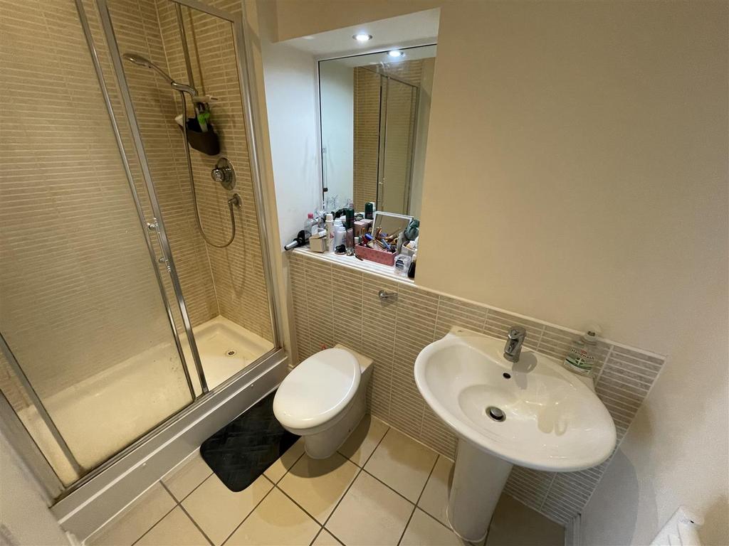 En suite shower room