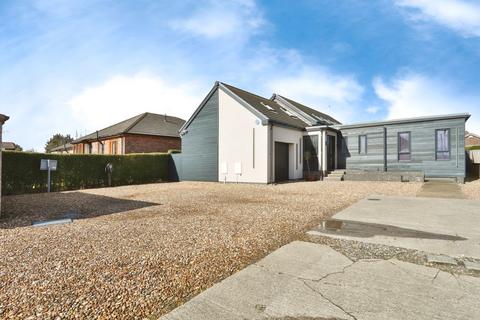 4 bedroom detached house for sale, Thorn Road, Hedon, Hull, HU12 8HL