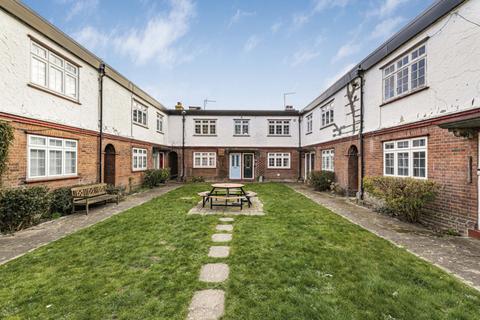 3 bedroom apartment for sale, 4a Bromley Road, Beckenham, BR3