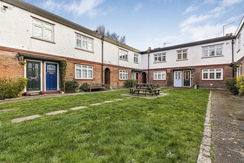 3 bedroom apartment for sale, 4a Bromley Road, Beckenham, BR3