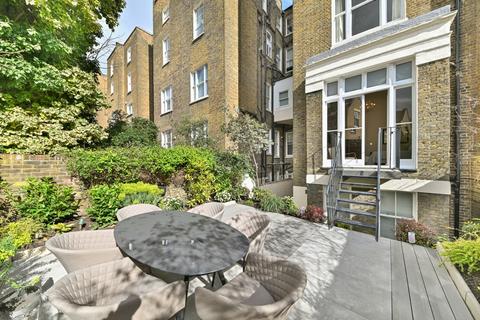 Earl's Court Square, Earl's Court, London