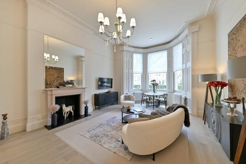 2 bedroom flat for sale, Earl's Court Square, Earl's Court, London