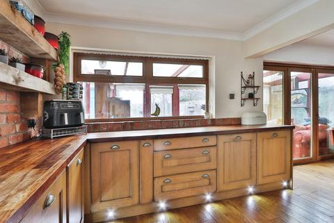 3 Leonard Close, Paull, Hull, HU12 8AH