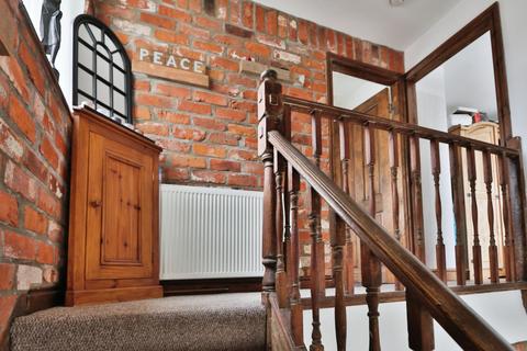 3 Leonard Close, Paull, Hull, HU12 8AH
