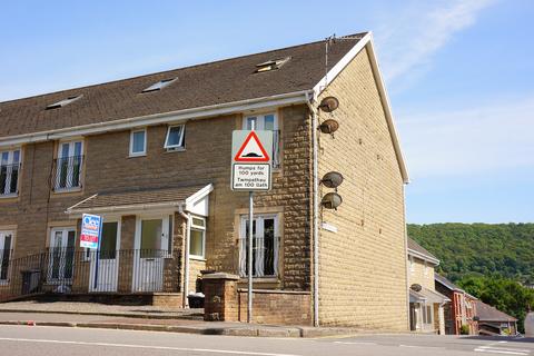 1 bedroom ground floor flat for sale, Brecon Road, Pontardawe, Swansea.