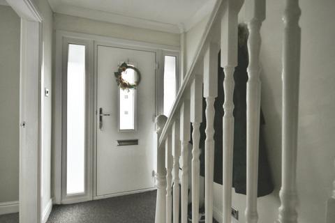 3 bedroom terraced house for sale, Sutton House Road, Hull, HU8 0NJ