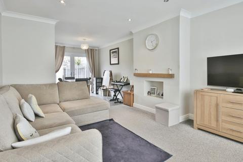 3 bedroom terraced house for sale, Sutton House Road, Hull, HU8 0NJ