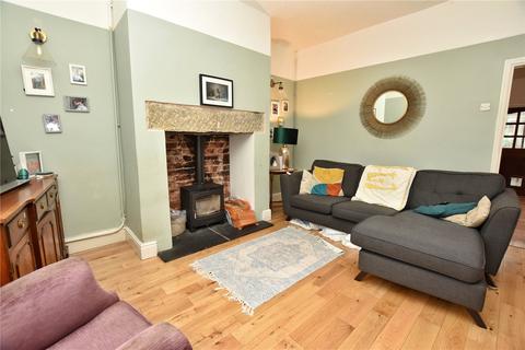3 bedroom terraced house for sale, Lambgates, Hadfield, Glossop, Derbyshire, SK13