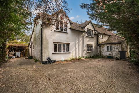 6 bedroom detached house for sale, Frys Lane, Yateley