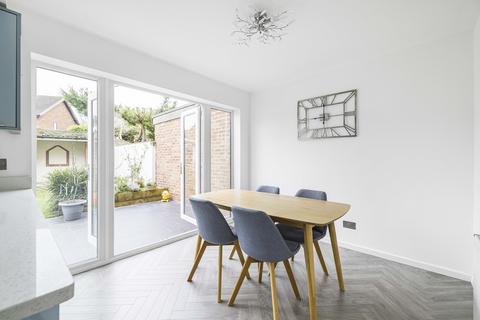 11 Tamesis Strand, Gravesend, DA12 4QU