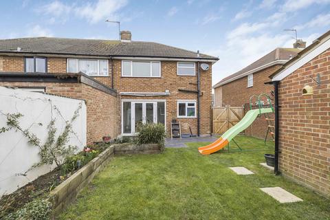 11 Tamesis Strand, Gravesend, DA12 4QU
