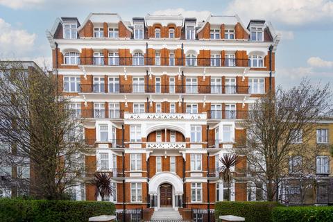 3 bedroom flat for sale, Abbey Road, St John's Wood, London, NW8