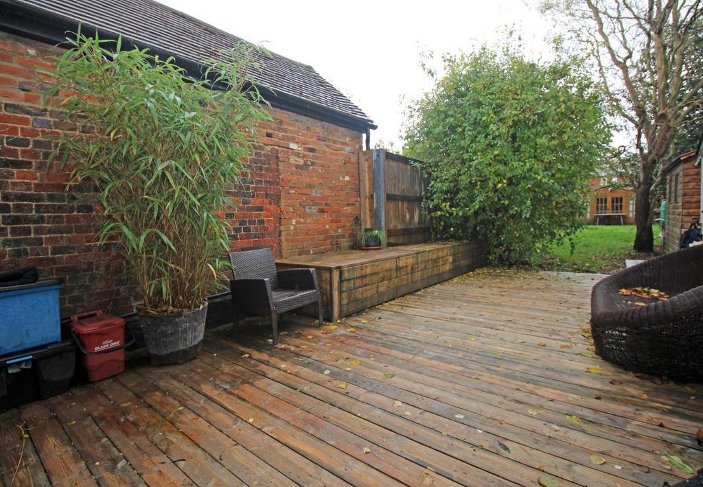 Alleyns Road Garden 2.JPG
