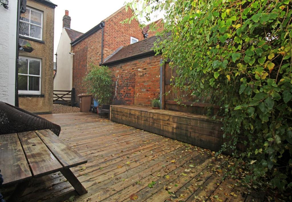 Alleyns Road Garden 3.JPG