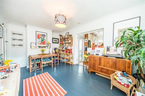 1 Couthurst Road, London, SE3 8TN