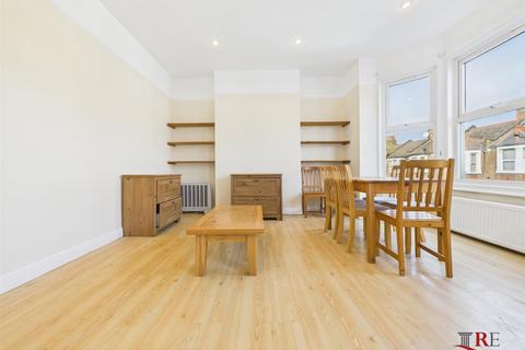 2 bedroom flat to rent, Churchill Road, London