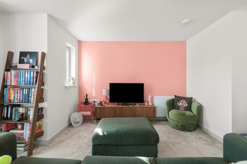 2 bedroom apartment for sale, Kaims Crescent, Livingston, West Lothian, EH54 7FX
