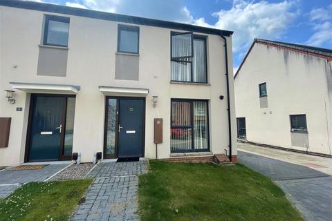 3 bedroom semi-detached house to rent, Beddall Way, Ketley, Telford, Shropshire, TF1