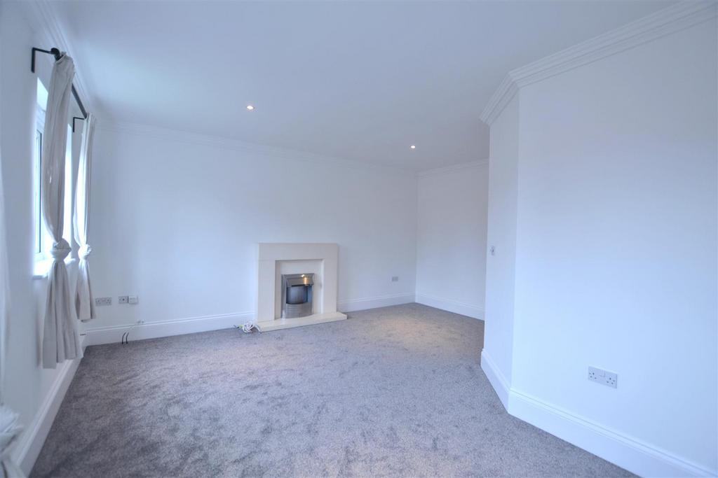 Living Room 1.JPG