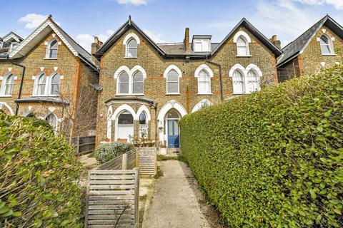 7b Glensdale Road, London, SE4 1UE