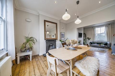 7b Glensdale Road, London, SE4 1UE