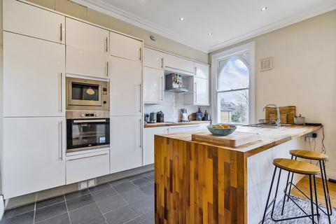 7b Glensdale Road, London, SE4 1UE
