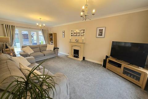 5 bedroom detached house for sale, Hornbeam Avenue, Bexhill-on-Sea, TN39
