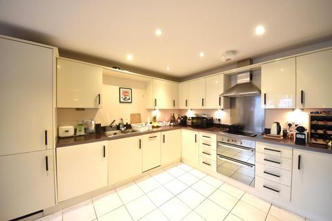2 bedroom apartment for sale, Ercolani Avenue, High Wycombe, Buckinghamshire, HP13