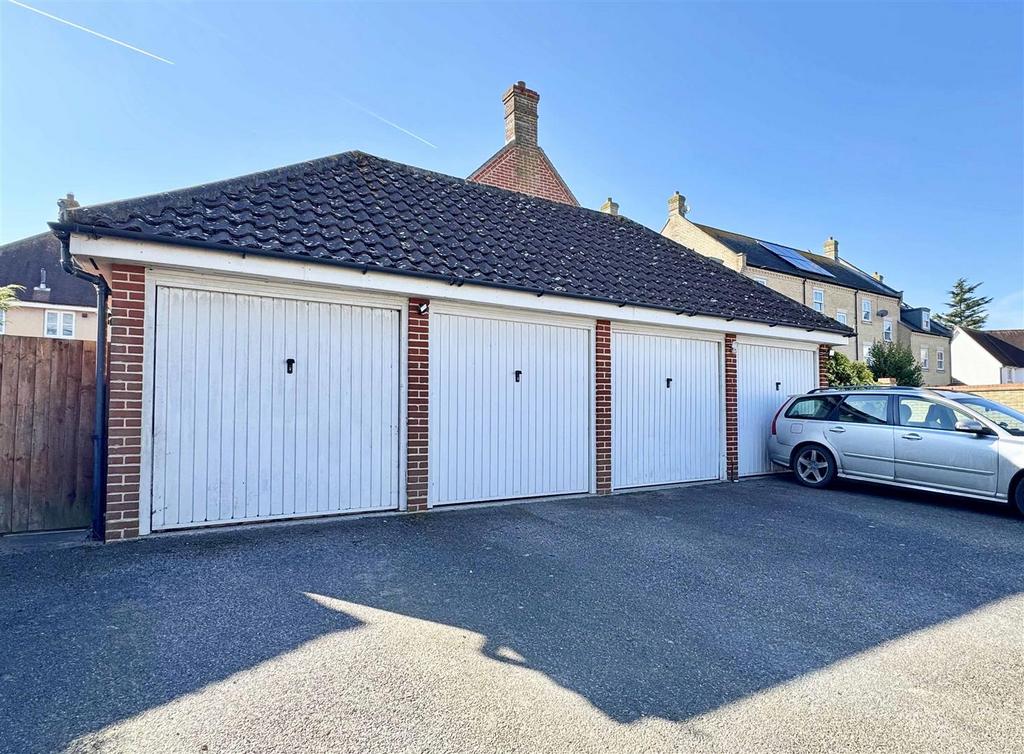 Garage.jpg