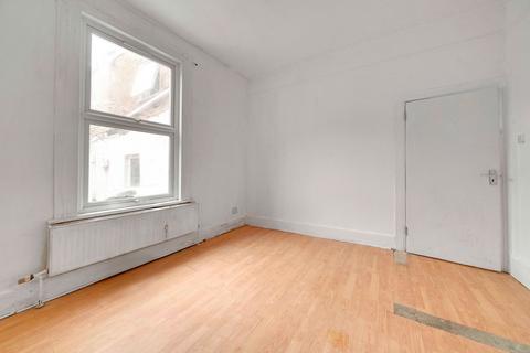 14 Wayland Avenue, London, E8 2HP