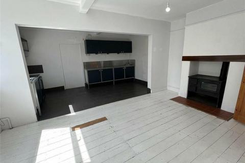 3 bedroom end of terrace house to rent, Manor Terrace, Suffolk IP11
