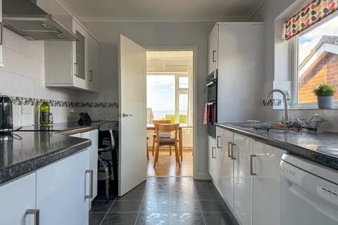 91 Hillside Road, Portishead, Bristol, BS20 8LJ