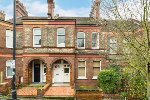 Amesbury Avenue, London SW2