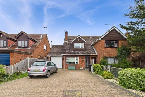 3 bedroom semi-detached house for sale, St. Davids Road, Langdon Hills, Basildon, Essex, SS16